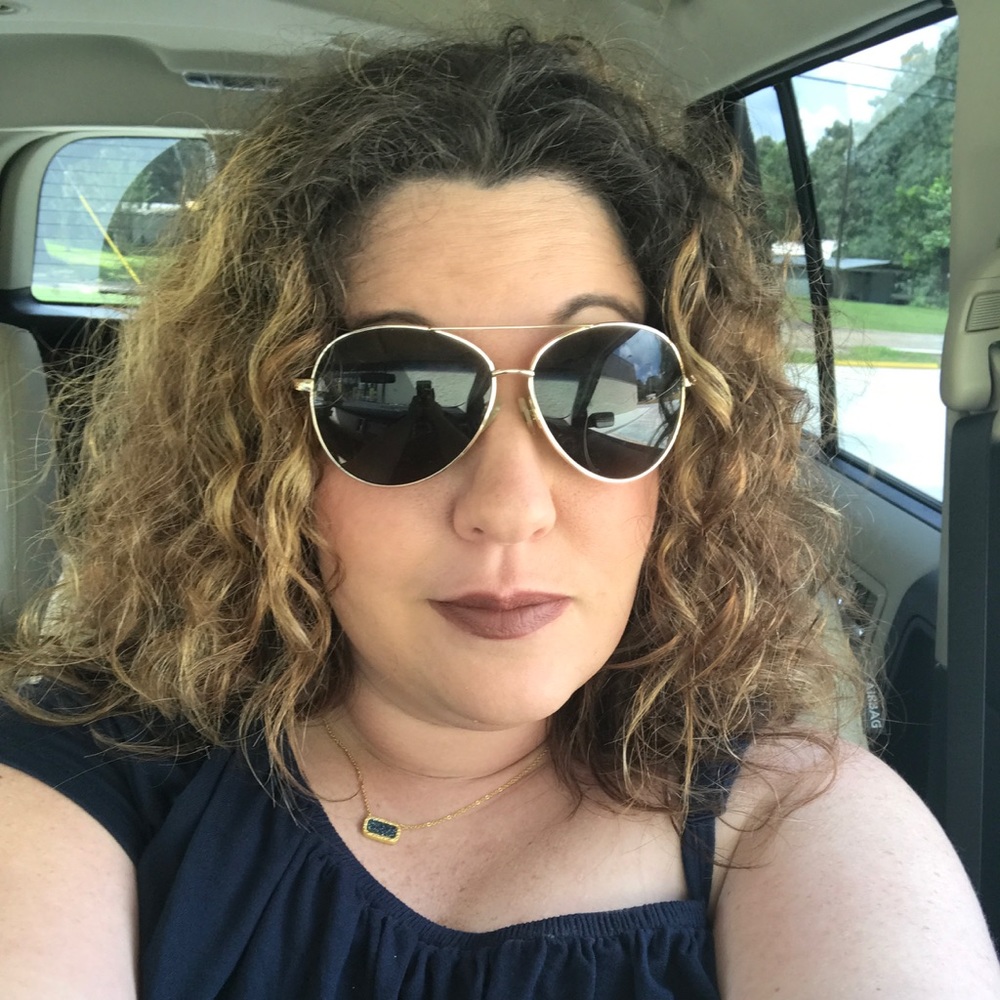 Meet your Posher, Molly